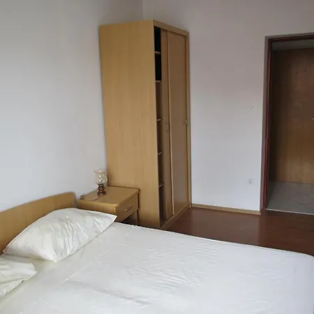 And Kiko Apartment *