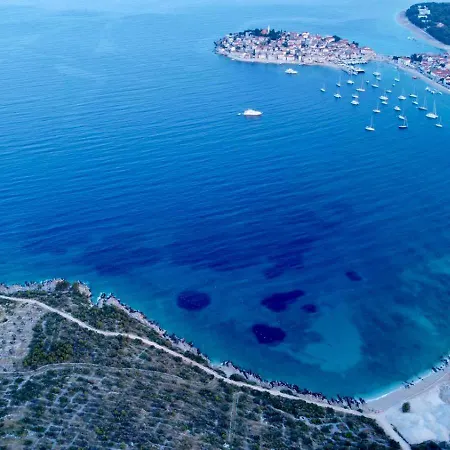 Apartment And Kiko Primošten